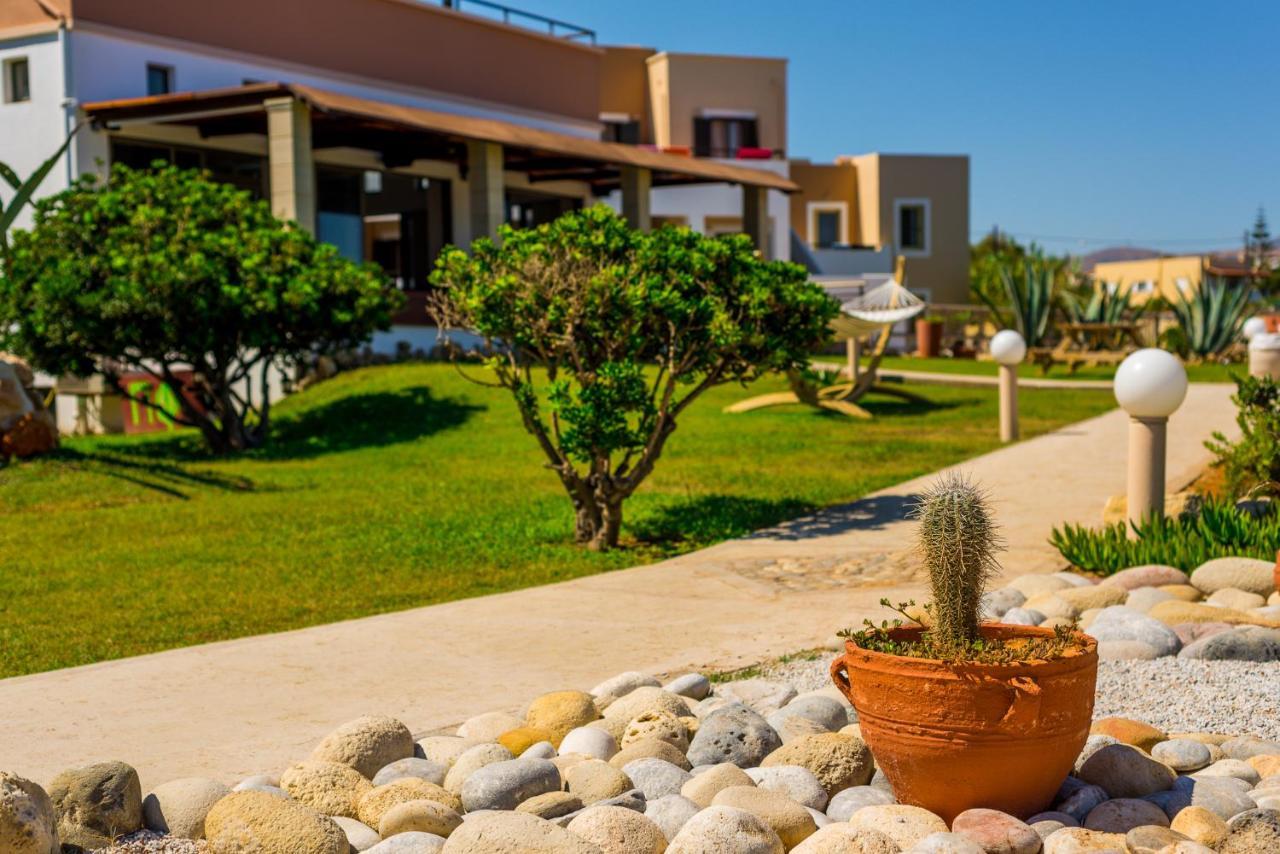 Sfáka Alkionis Beach Hotel Apartments מראה חיצוני תמונה