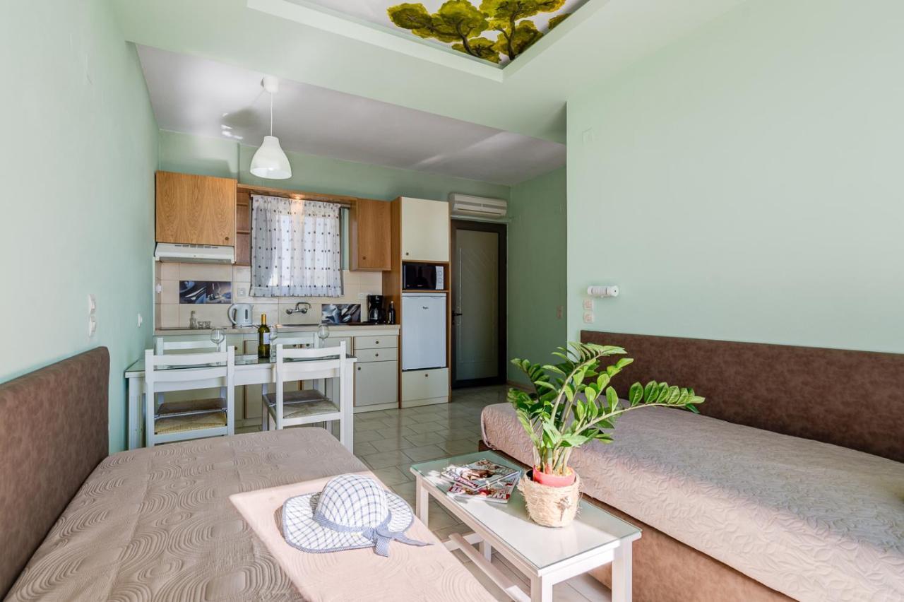 Sfáka Alkionis Beach Hotel Apartments מראה חיצוני תמונה